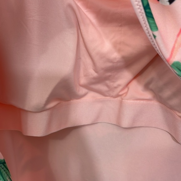 Old Navy Flamingo Twist-Back Cutout One-Piece Swimsuit - Picture 4 of 8